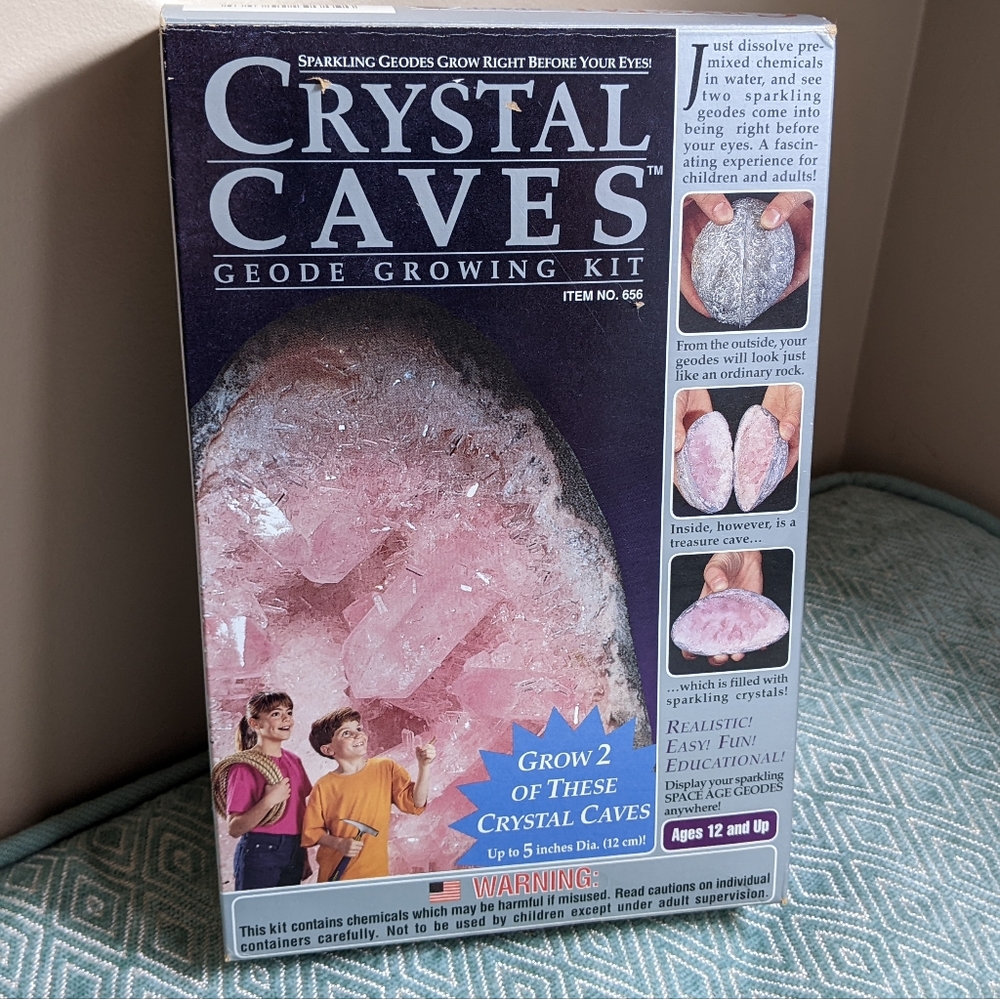Crystal Caves Geode Growing Kit